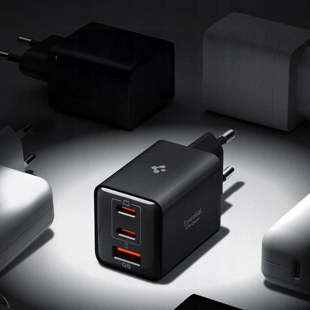 Spigen EE473EU Essential Netzladegerät, 47W, 3A, 1 x USB-A - 2 x USB-C, Schwarz ACH09465
