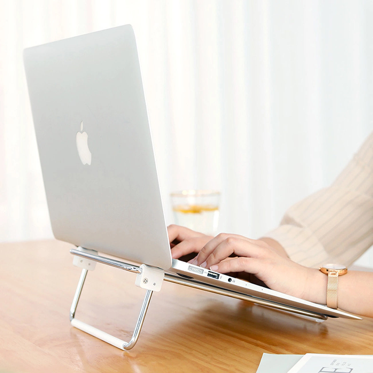 UGREEN LP230 Laptop-Ständer | Aluminium | Höhenverstellbar | Silber