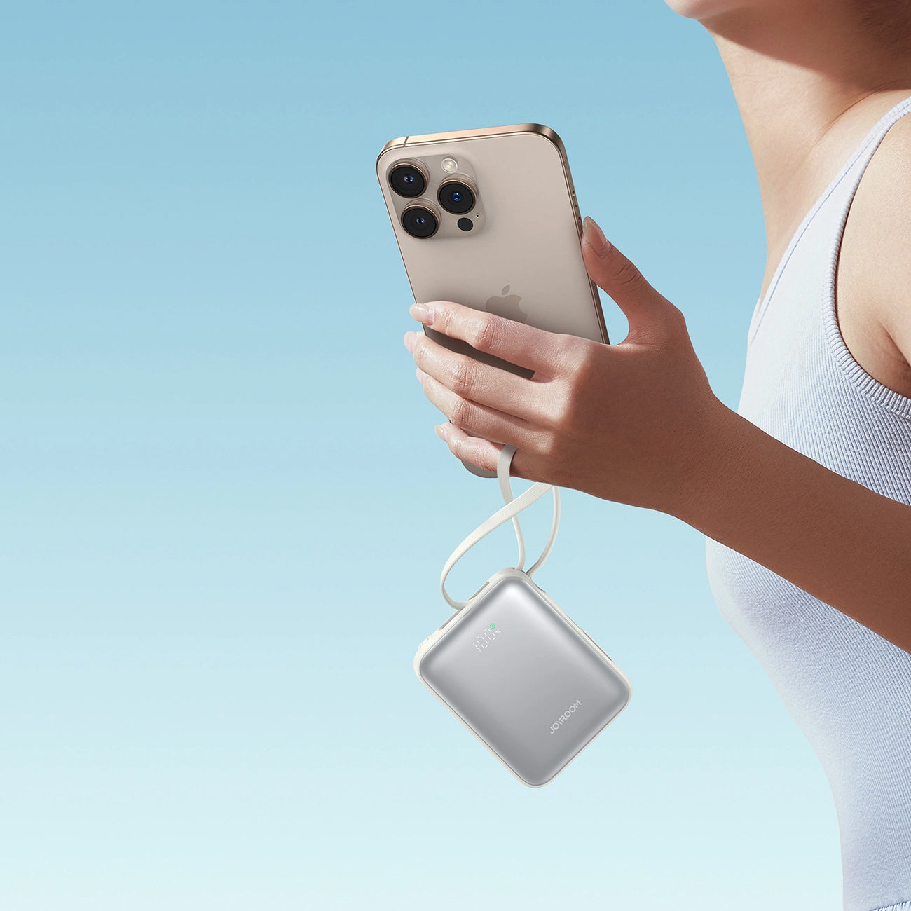 Externer Akku Joyroom JR-PBF27, 10000mAh, 22.5W, PD, 1 x Lightning - 2 x USB-C, Weiß