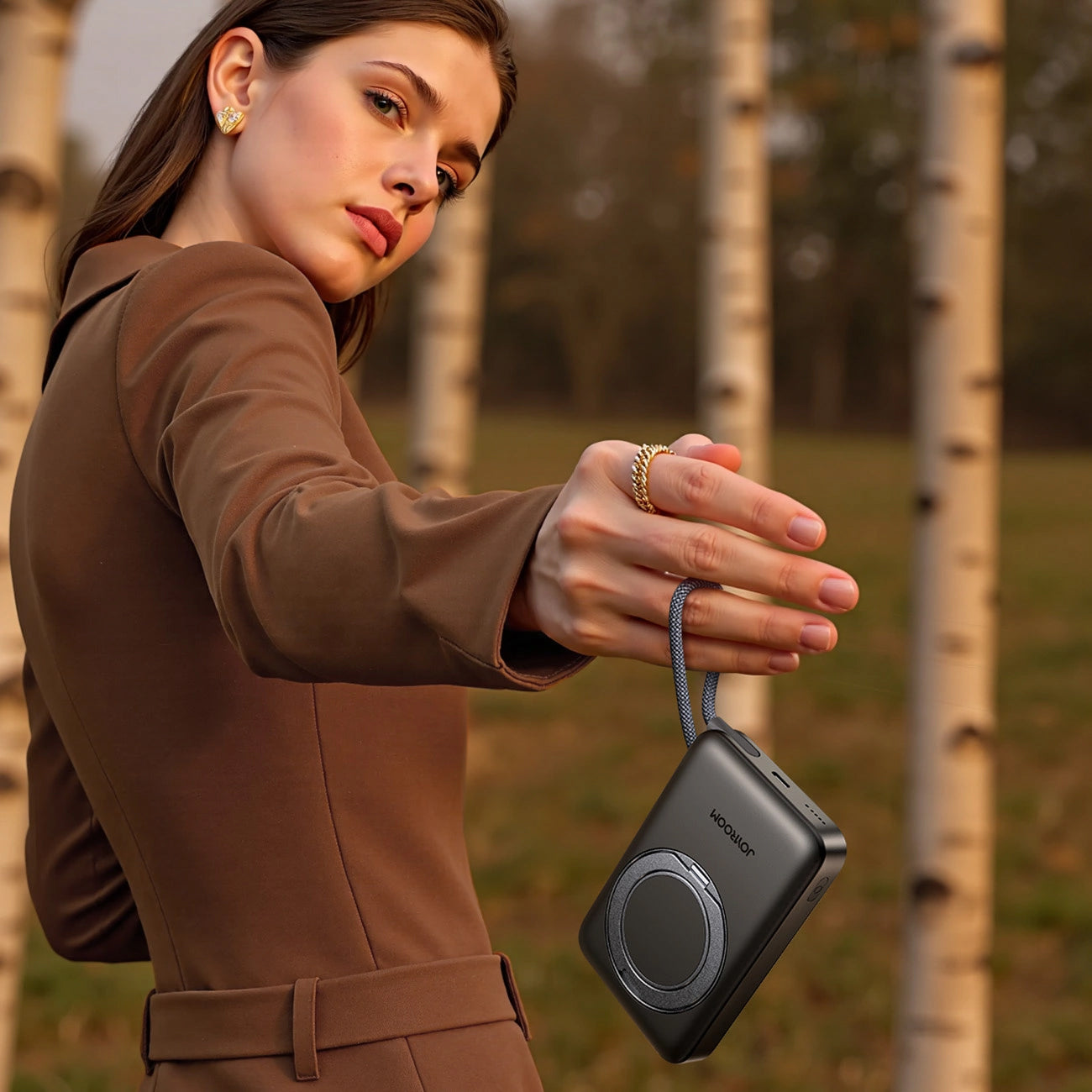 Externer Wireless-Akku Joyroom JR-PBM02, 10000mAh, 22.5W, PD + FQI, 1 x QI - 2 x USB-C, Schwarz