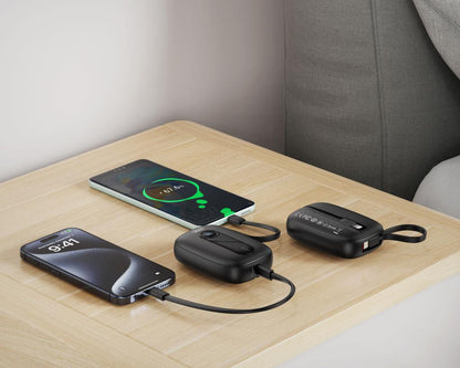Externer Akku XO Design PR246, 10000mAh, 22.5W, PD, 1 x Lightning - 2 x USB-C, Schwarz