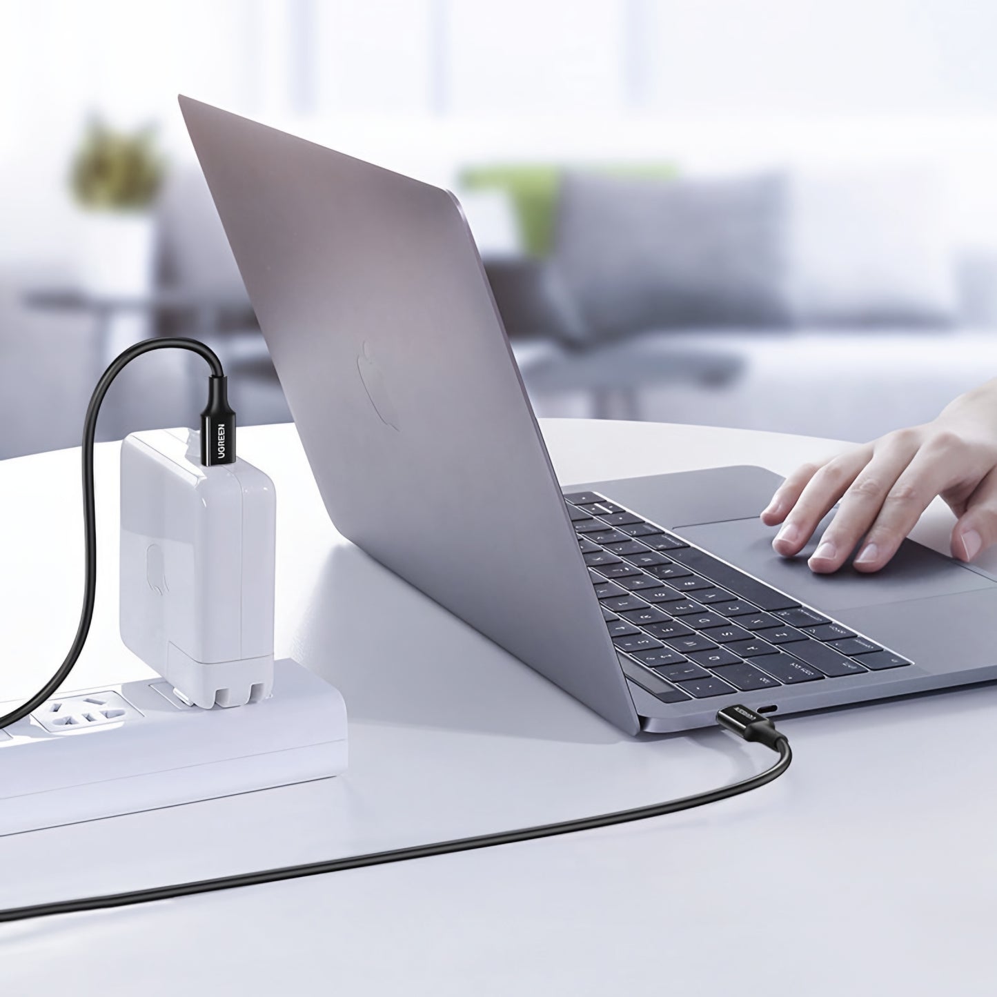 USB-C zu USB-C Daten- und Ladekabel UGREEN US300, 100W, 2m, Weiß