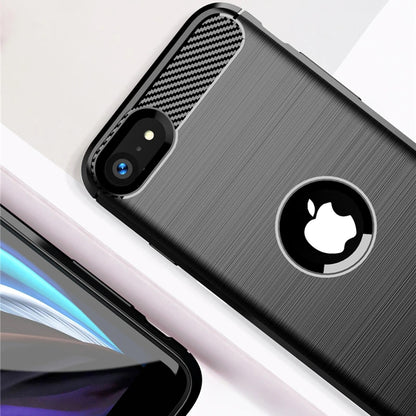 Hülle für Apple iPhone SE (2022) / SE (2020), Techsuit, Carbon, Schwarz