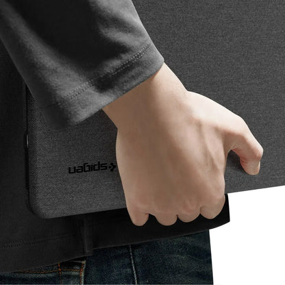 Spigen Urban Fit Hülle für Apple MacBook Neo 13 Zoll, Schwarz ACS11541