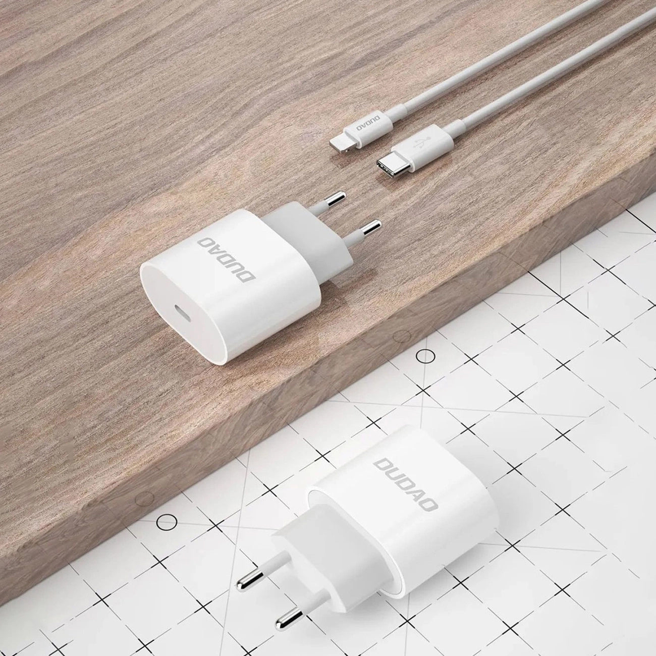Netzladegerät mit USB-C Kabel Dudao A14EUC, 20W, 3A, 1 x USB-C, Schwarz