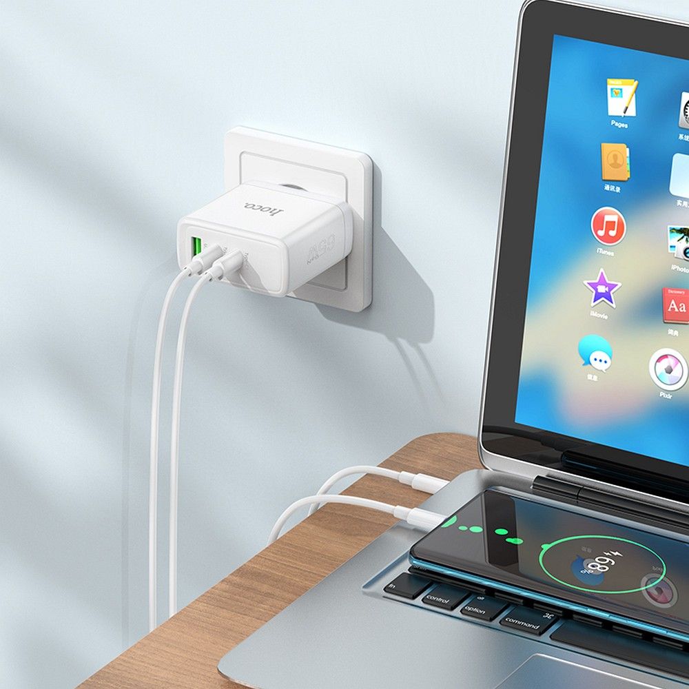 Netzladegerät HOCO N30, 65W, 3.25A, 1 x USB-A - 2 x USB-C, Weiß
