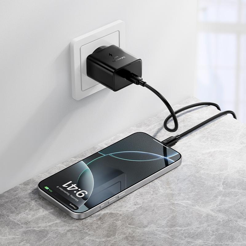 HOCO N77 Netzladegerät, 45W, 3A, 1 x USB-C, Schwarz
